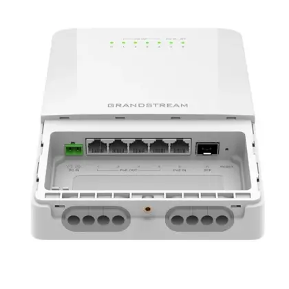 Switch PoE Lite GWN7710R 6 Puertos Exterior IP66 25G SFP
