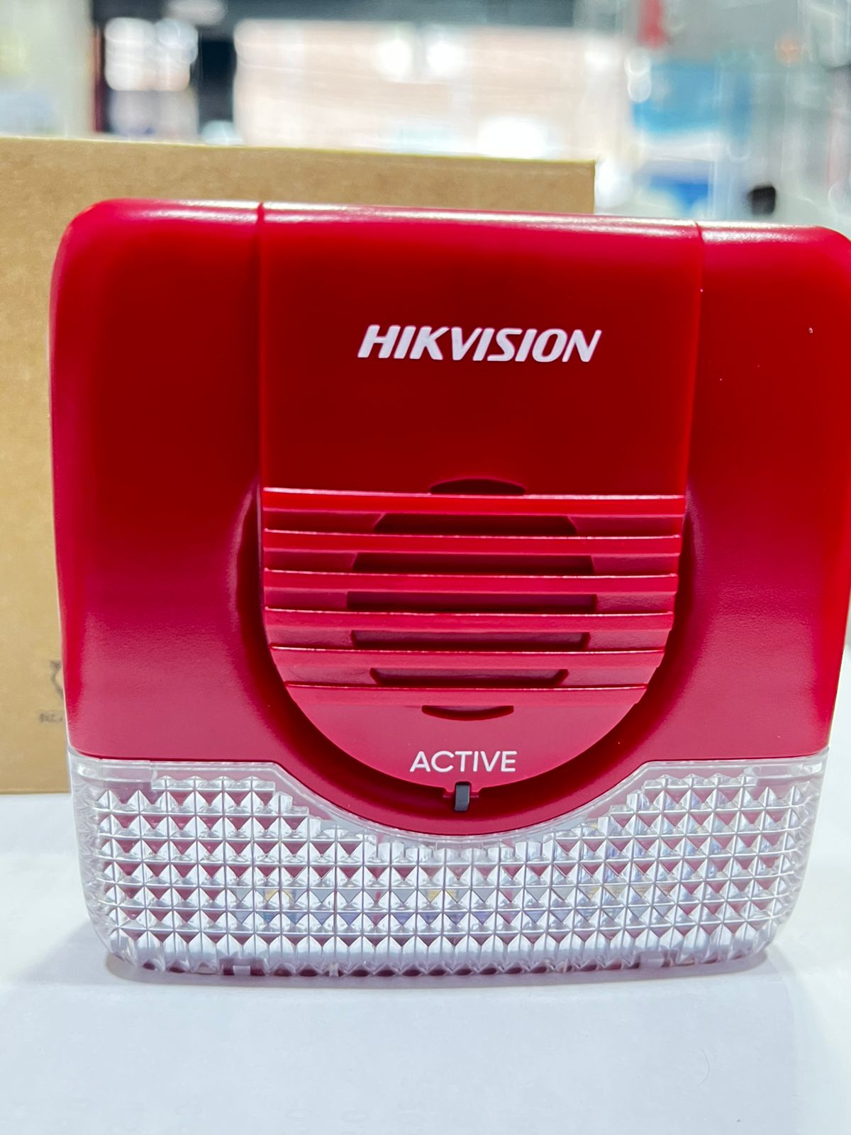 Sirena Hikvision con Luz Estroboscópica - Imagen 3